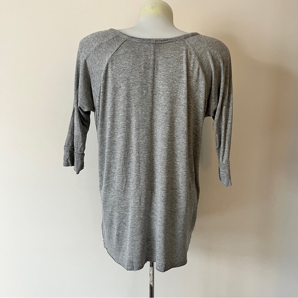 Dolan T-Shirt Anthropologie Blue & Gray  Lamai Embroidered Top Southwestern Sz M - Picture 4 of 15